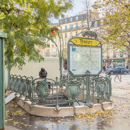 Apartment Ternes Cozy