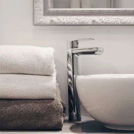 Ternes Cozy Apartment *