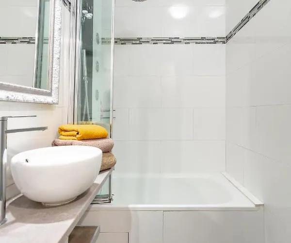 아파트 Ternes Cozy